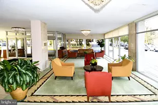 10201 Grosvenor Pl, Rockville, MD 20852 - Photo 27