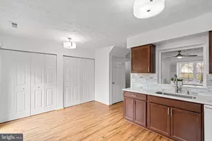 18656 Winding Creek Pl, Germantown, MD 20874 - Photo 7