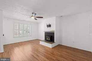 18656 Winding Creek Pl, Germantown, MD 20874 - Photo 5