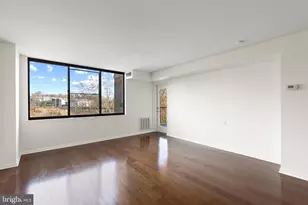 10101 Grosvenor Pl, Rockville, MD 20852 - Photo 3