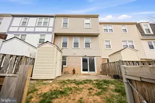 8 Supreme Ct, Gaithersburg, MD 20878 - Photo 35