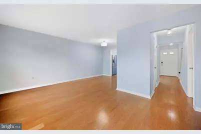 8 Supreme Court #24-4, Gaithersburg, MD 20878 - Photo 13