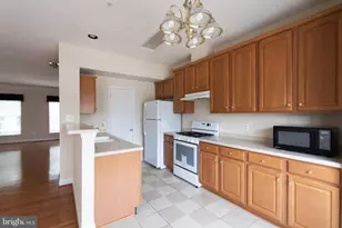 1017 Grand Champion Dr, Rockville, MD 20850 - Photo 15