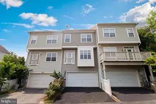 1017 Grand Champion Dr, Rockville, MD 20850 - Photo 33