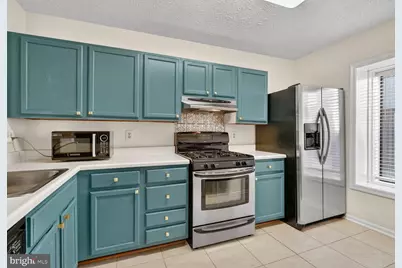 896 Windbrooke Drive #896, Gaithersburg, MD 20879 - Photo 5