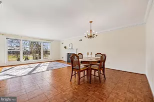 10904 Wickshire Way, Rockville, MD 20852 - Photo 11