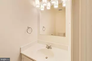 18963 Ferry Landing Cir, Germantown, MD 20874 - Photo 7