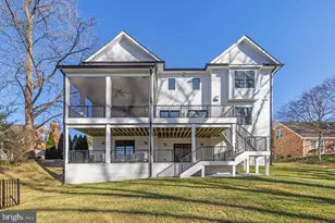 7008 Amy Ln, Bethesda, MD 20817 - Photo 13