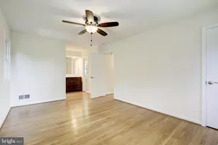 10541 Farnham Dr, Bethesda, MD 20814 - Photo 39