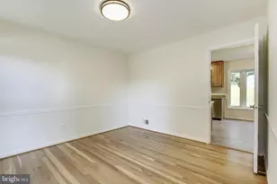 10541 Farnham Dr, Bethesda, MD 20814 - Photo 17