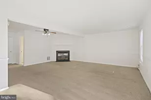 19105 Cherry Bend Dr, Germantown, MD 20874 - Photo 25