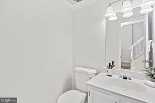 19105 Cherry Bend Dr, Germantown, MD 20874 - Photo 29