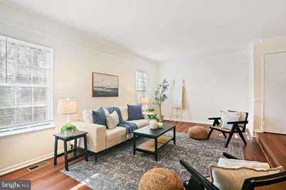 19105 Cherry Bend Drive, Germantown, MD 20874 - Photo 5