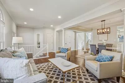 558 Longhorn Crescent, Rockville, MD 20850 - Photo 3