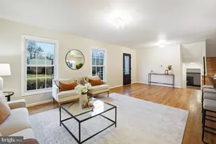 12130 Ambleside Dr, Potomac, MD 20854 - Photo 5
