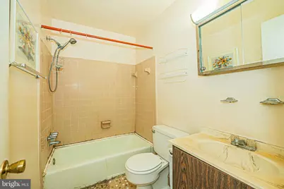 16 Ingleside Court, Rockville, MD 20850 - Photo 23