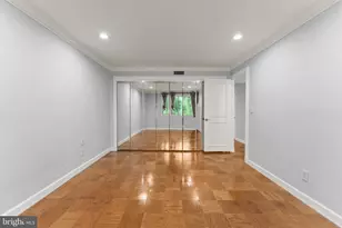7541 Spring Lake Dr, Bethesda, MD 20817 - Photo 5
