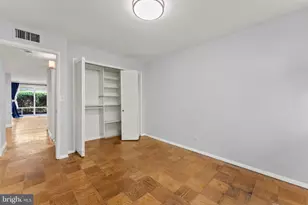 7541 Spring Lake Dr, Bethesda, MD 20817 - Photo 9