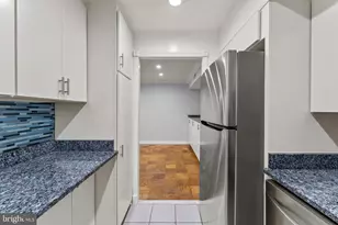 7541 Spring Lake Dr, Bethesda, MD 20817 - Photo 13