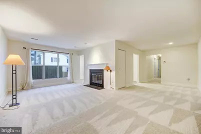 18056 Rolling Meadow Way #260, Olney, MD 20832 - Photo 5