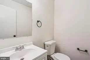 420 Lamberton Dr, Silver Spring, MD 20902 - Photo 17