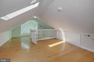 8020 Park Ln, Bethesda, MD 20814 - Photo 21