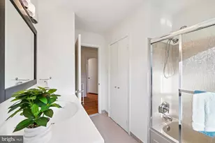 9304 Bells Mill Rd, Potomac, MD 20854 - Photo 43