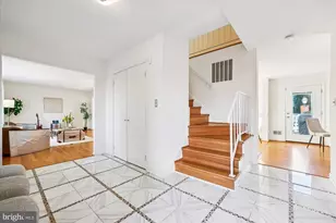 9304 Bells Mill Rd, Potomac, MD 20854 - Photo 11