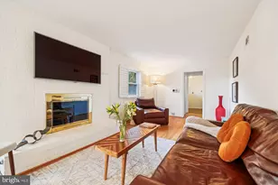 9304 Bells Mill Rd, Potomac, MD 20854 - Photo 23