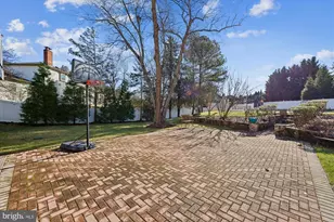 9304 Bells Mill Rd, Potomac, MD 20854 - Photo 69