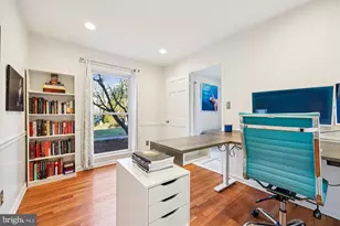 9304 Bells Mill Rd, Potomac, MD 20854 - Photo 9