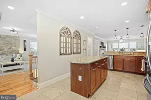 8405 Marketree Cir, Montgomery Village, MD 20886 - Photo 11