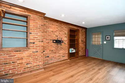 9325 Long Branch Parkway, Silver Spring, MD 20901 - Photo 11