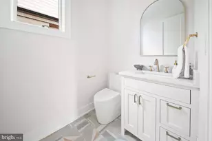 5203 Sangamore Rd, Bethesda, MD 20816 - Photo 7