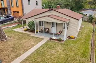 4 Russell Rd, Cabin John, MD 20818 - Photo 27