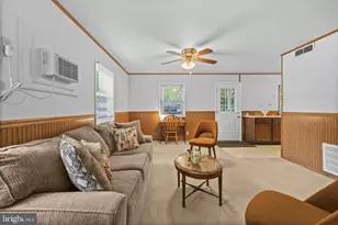 4 Russell Rd, Cabin John, MD 20818 - Photo 11