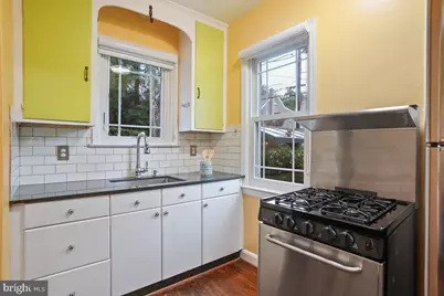 905 Erie Avenue, Takoma Park, MD 20912 - Photo 13