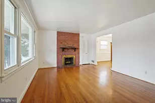 10502 Glenhaven Dr, Silver Spring, MD 20902 - Photo 3