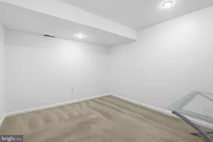 13222 Maplecrest Dr, Potomac, MD 20854 - Photo 47