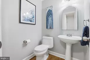 13222 Maplecrest Dr, Potomac, MD 20854 - Photo 11