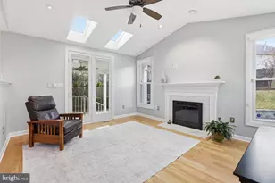 13222 Maplecrest Dr, Potomac, MD 20854 - Photo 17