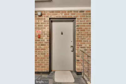 886 College Parkway #304, Rockville, MD 20850 - Photo 3