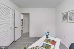 886 College Pkwy, Rockville, MD 20850 - Photo 19