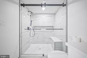 6311 Carnegie Dr, Bethesda, MD 20817 - Photo 43