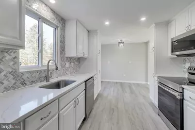 18948 Quail Valley Boulevard, Gaithersburg, MD 20879 - Photo 3