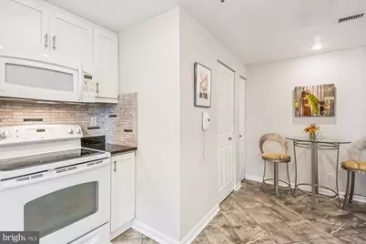 5600 Wisconsin Avenue #1105, Chevy Chase, MD 20815 - Photo 19