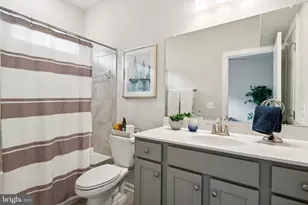 8152 Tompkins St, Rockville, MD 20855 - Photo 35