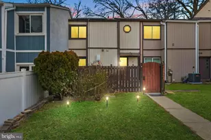 7641 Laytonia Dr, Gaithersburg, MD 20877 - Photo 1