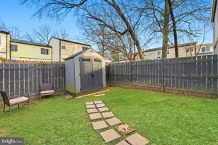 7641 Laytonia Dr, Gaithersburg, MD 20877 - Photo 29