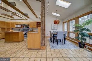 11005 Fawsett Rd, Potomac, MD 20854 - Photo 15